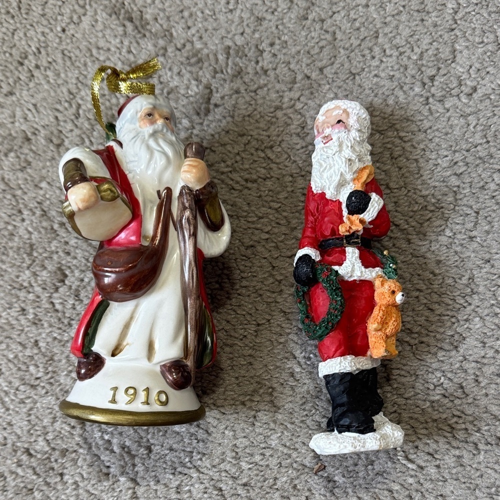 Santa Claus Holiday Figurine Set